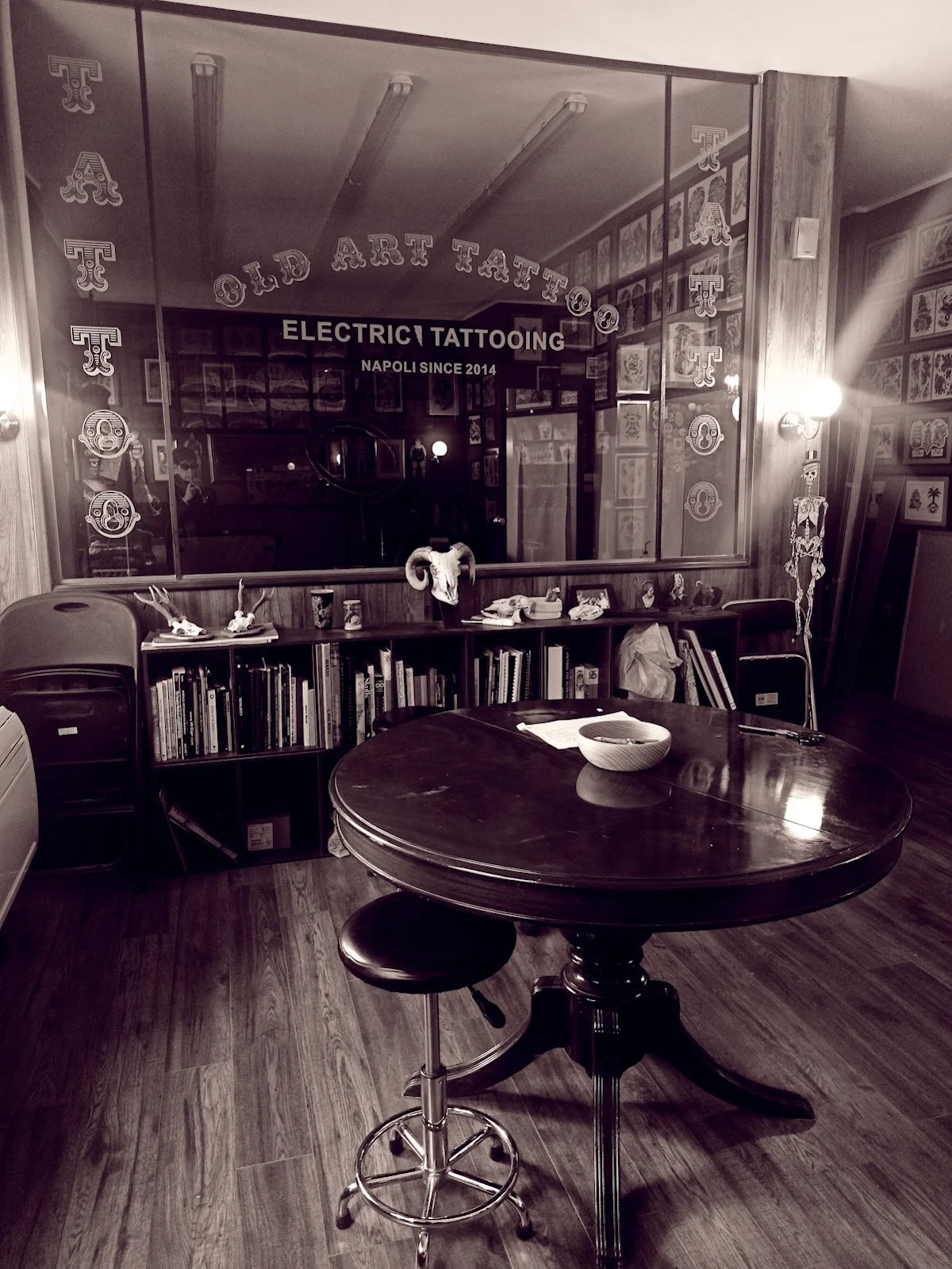 Old Art Tattoo Studio di Valentino Vitagliano tattoo shop in Naples, NA