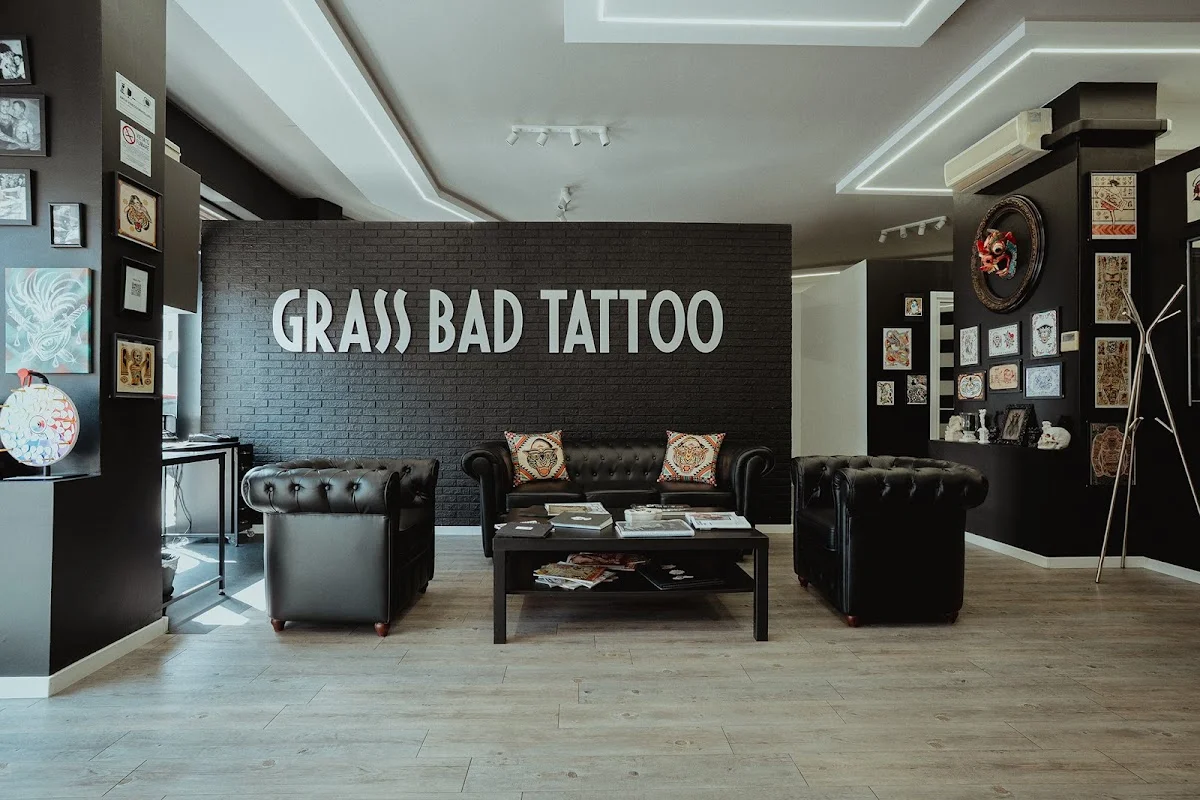 Grass Bad Tattoo tattoo shop in Bari, BA
