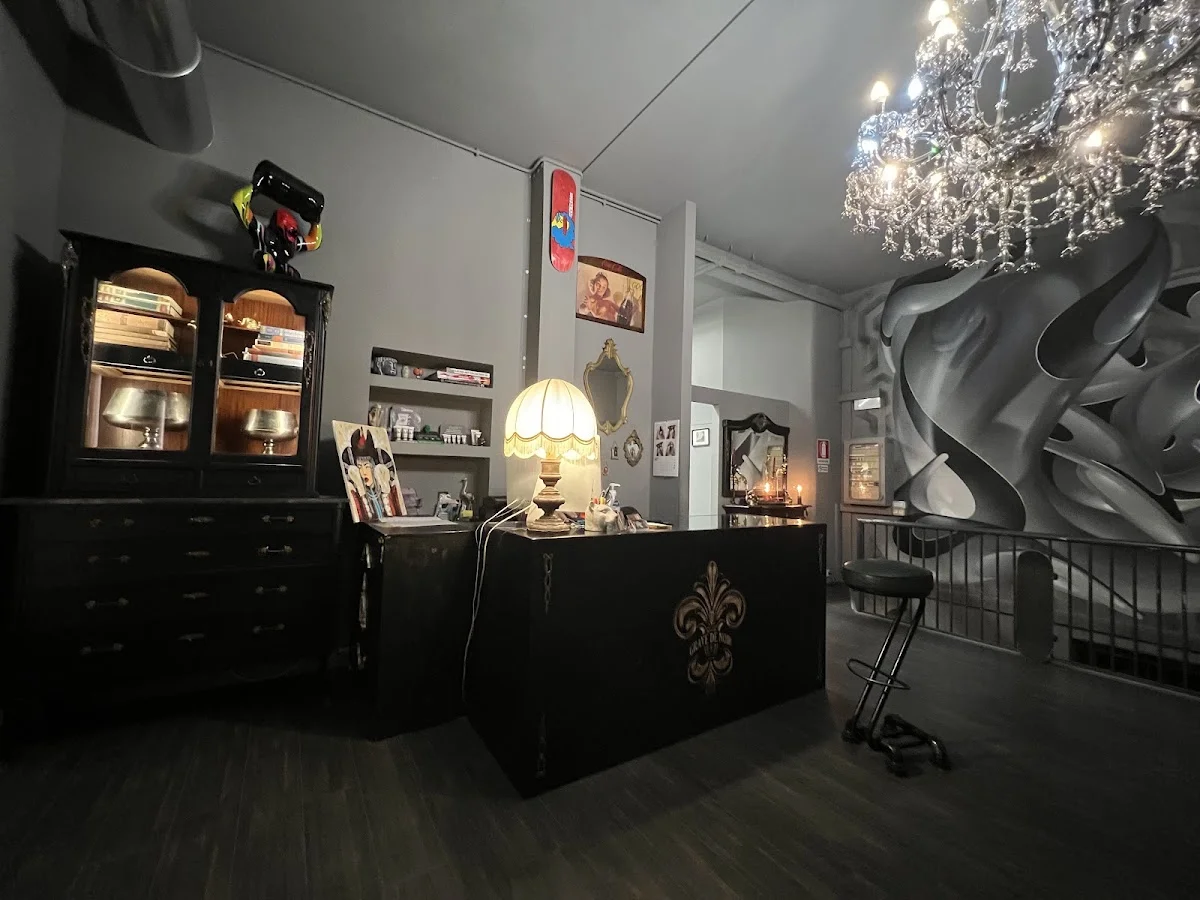 Gravè de noir Tattoo Studio tattoo shop in Padova, PD