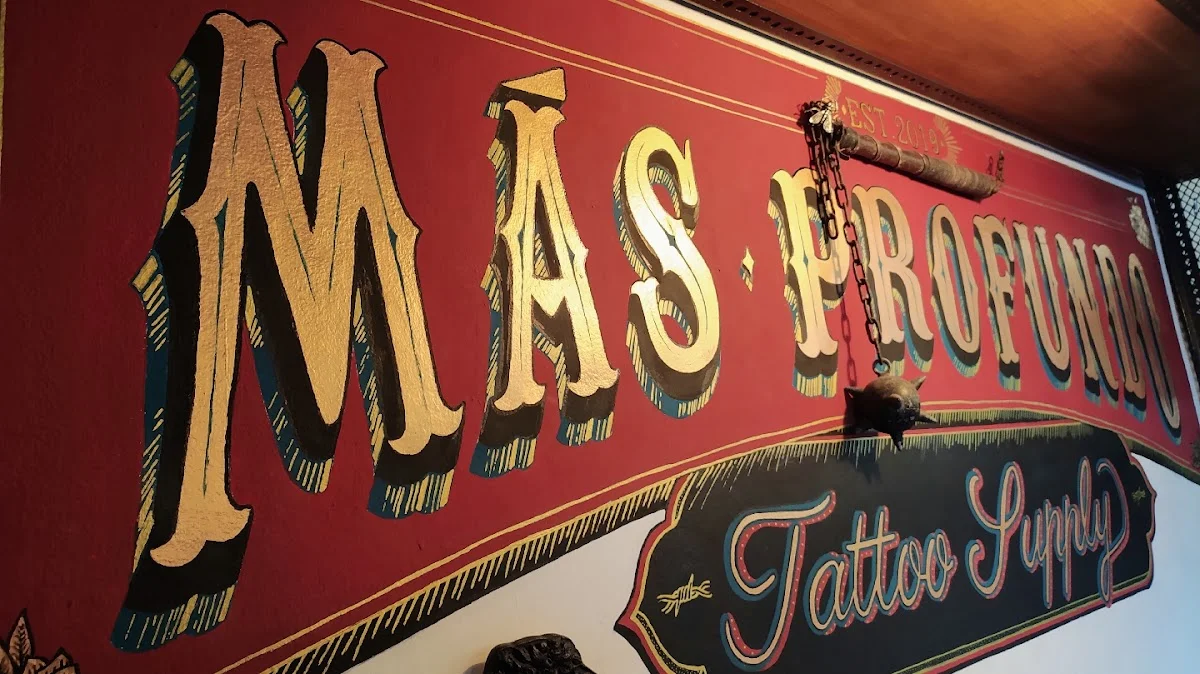 Más Profundo Tattoo Shop tattoo shop in Taranto, TA