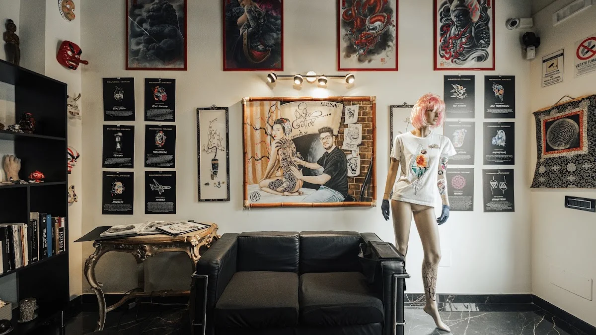 Nice Tattoo tattoo shop in Taranto, TA