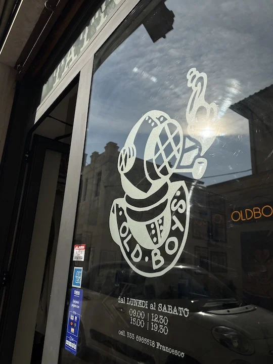 Old Boys Electric Tattoo tattoo shop in Livorno, LI