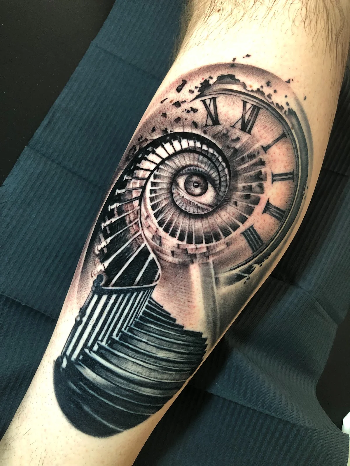 Golden Hand Dojo Tattoo tattoo shop in Cagliari, CA