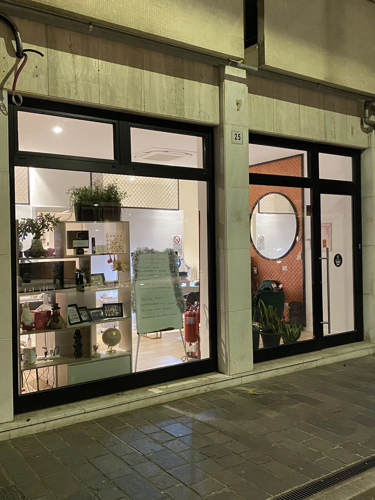 One Studio Tattoo & Piercing tattoo shop in Mestre, VE