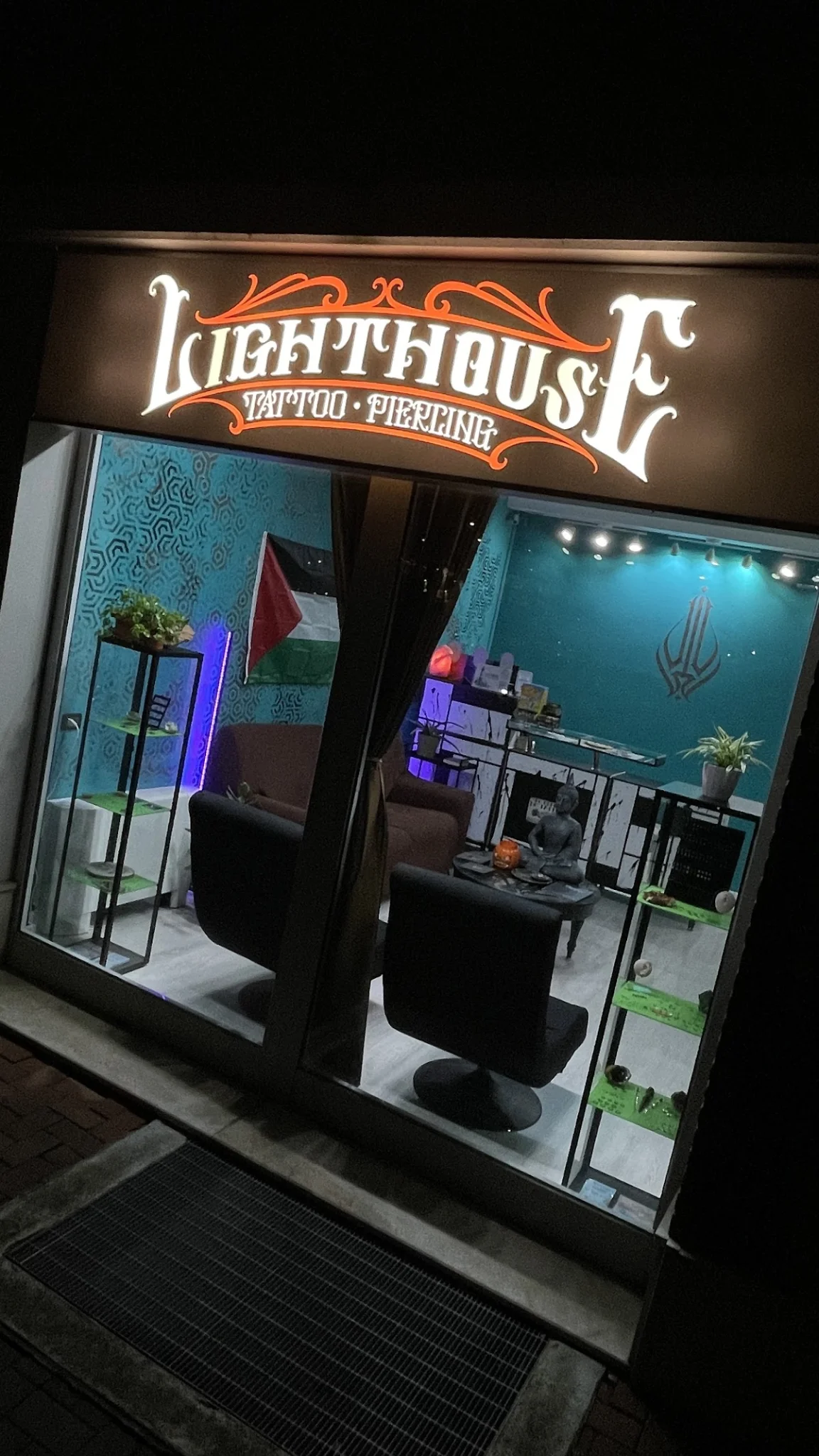 Lighthouse Tattoo e Piercing tattoo shop in Reggio nell'Emilia, RE