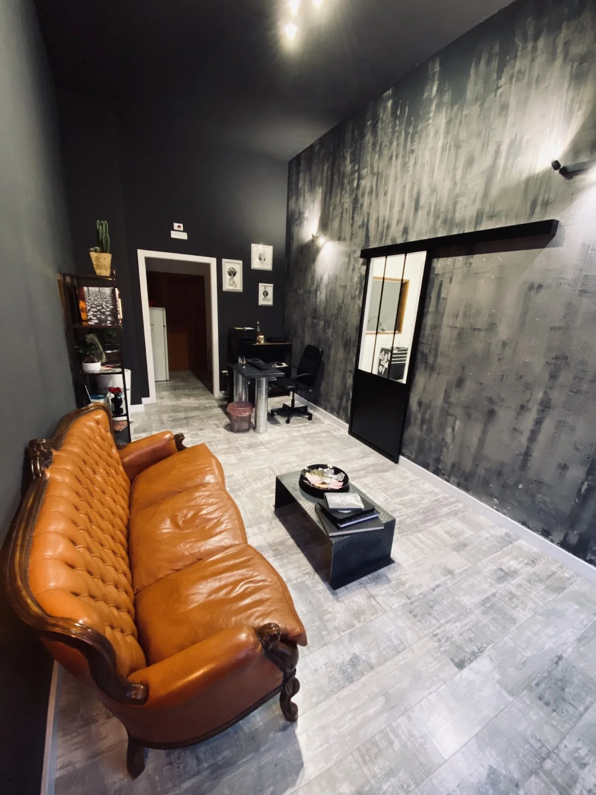 Black Line Tattoo tattoo shop in Pescara, PE