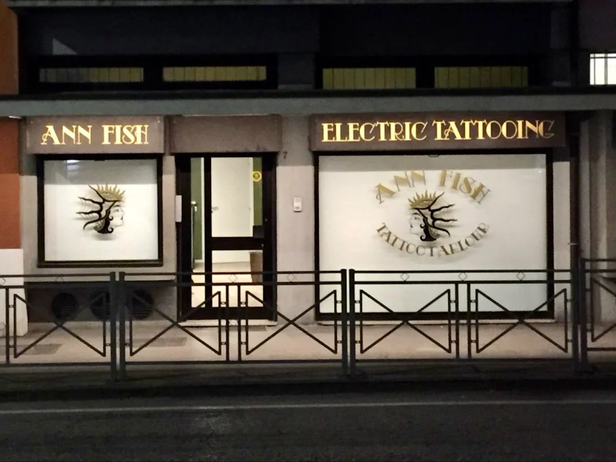 Ann Fish Electric Tattooing tattoo shop in Vicenza, VI