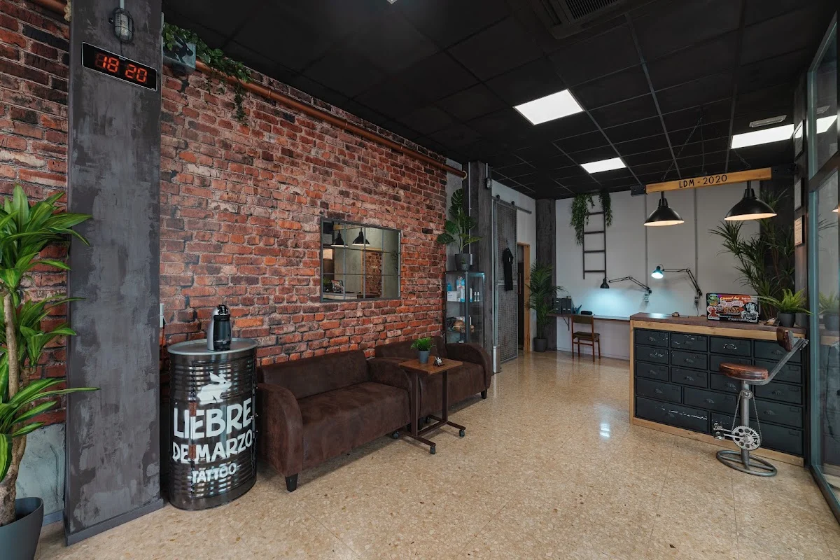 Liebre de marzo tattoo tattoo shop in Zaragoza, AR