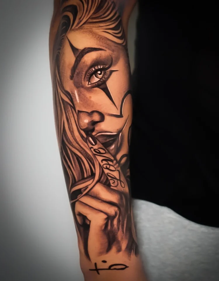 Profesional Tattoo photo