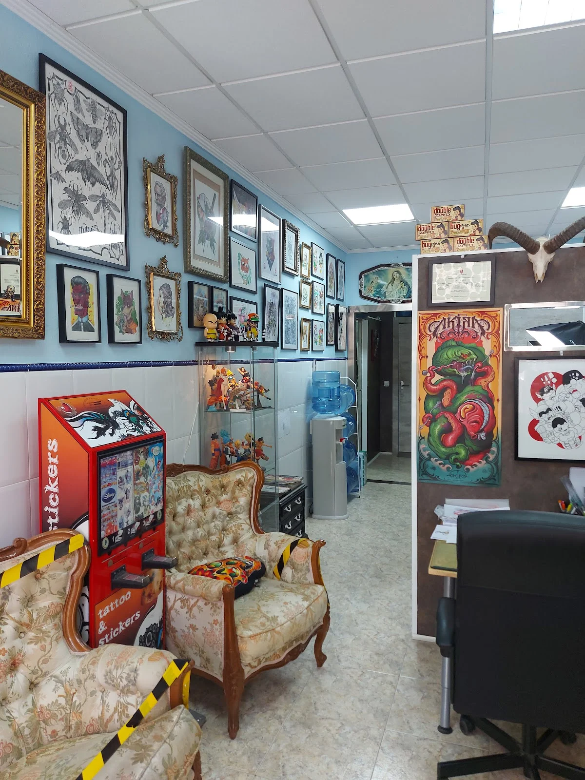 LA CARMEN STUDIO TATTOO by lokemesaledel.lapiz MURCIA tattoo shop in Murcia, MC