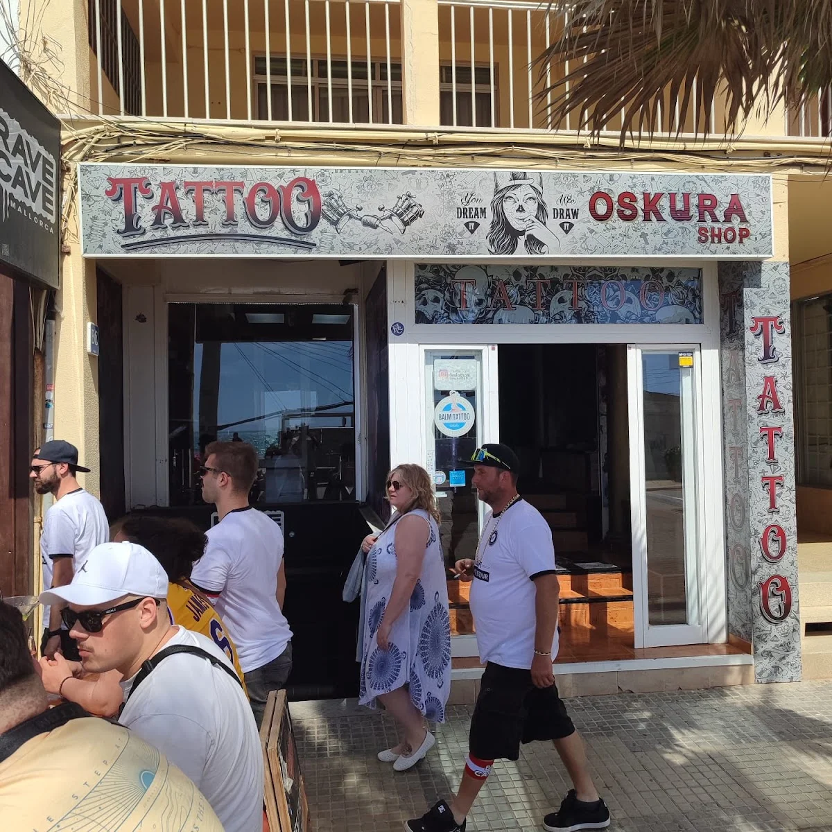 Oskura Tattoo Shop photo