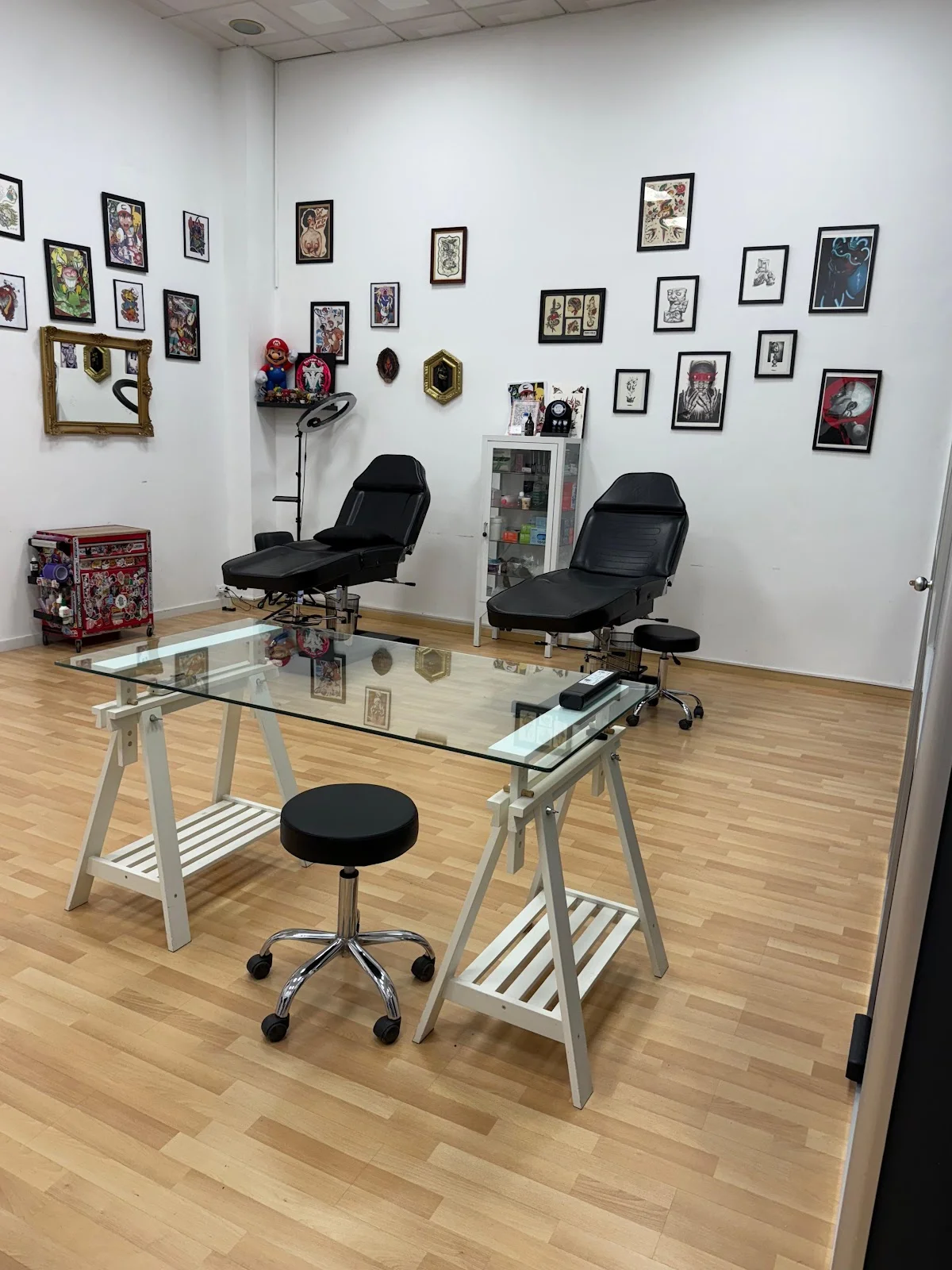 Que Corra La Tinta Tattoo Alicante photo