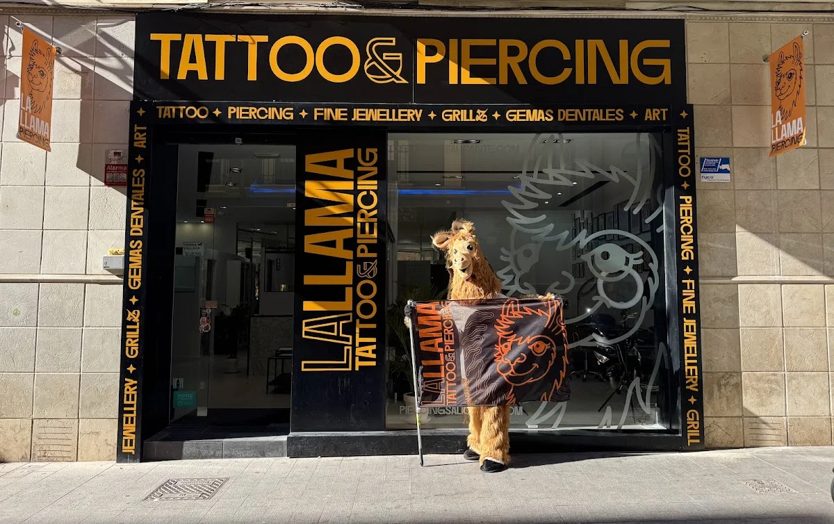 LA LLAMA TATTOO ALICANTE tattoo shop in Alicante, VC
