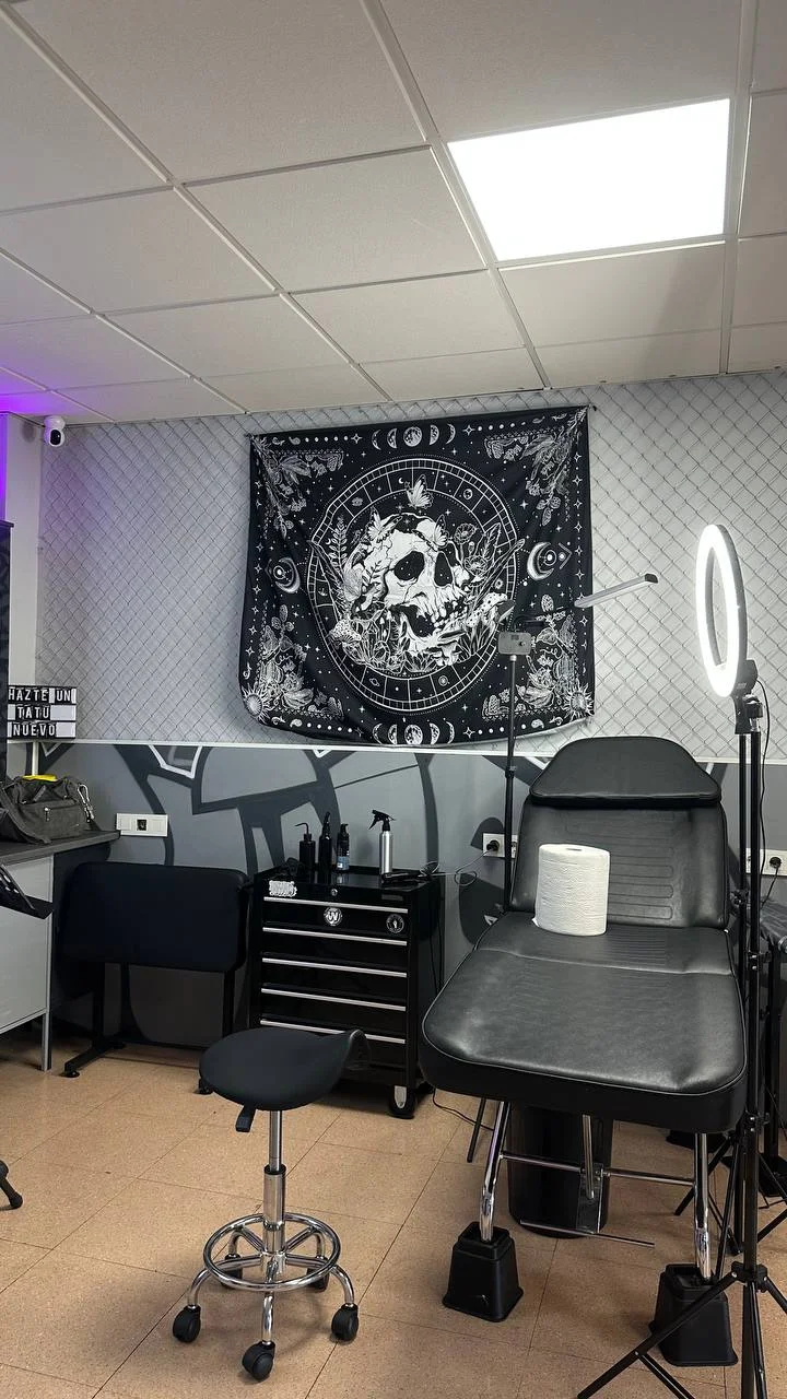 Powerline Tattoo Studio photo