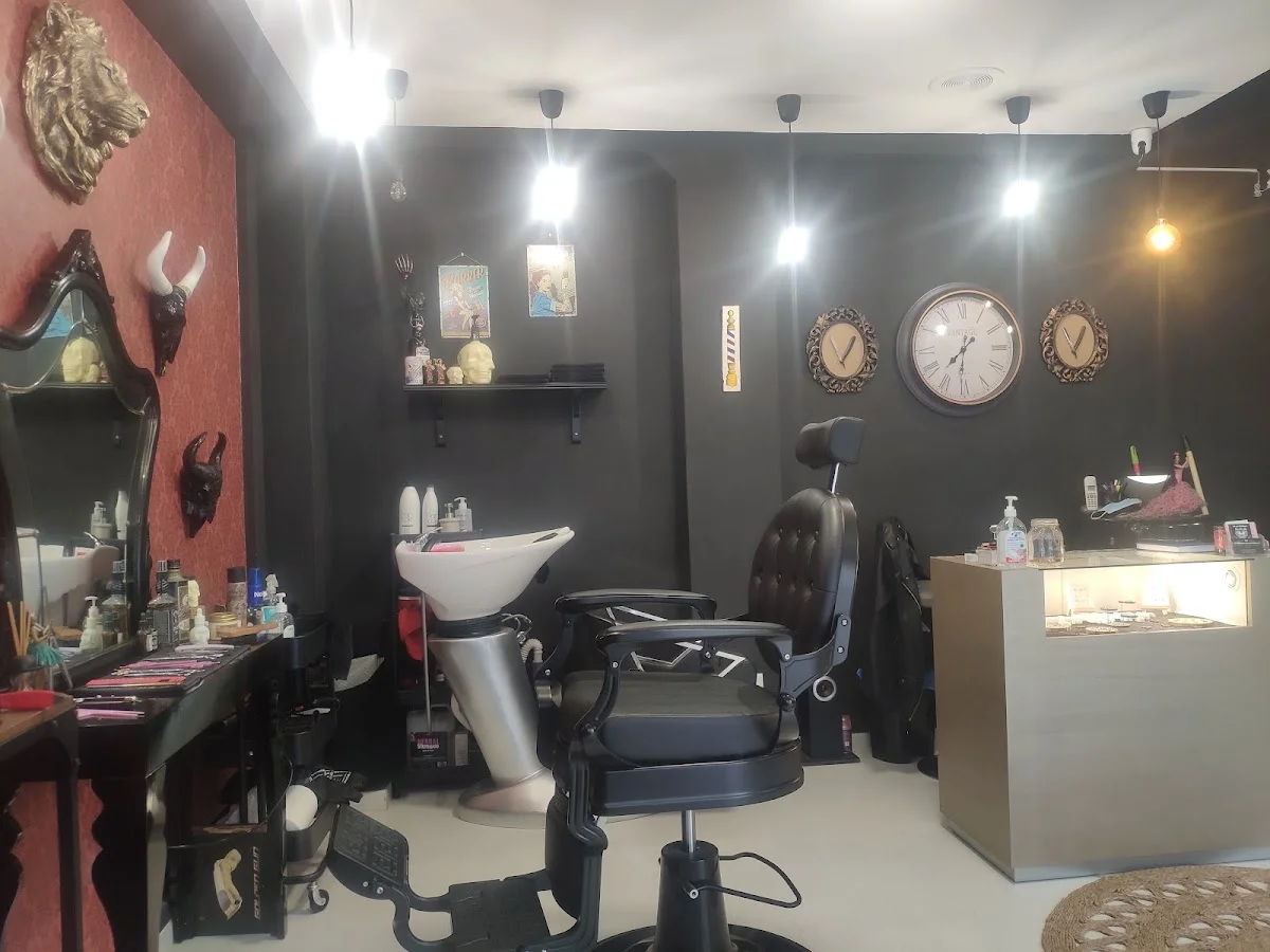 De la Estrella Tattoo & Piercing tattoo shop in A Coruna, GA