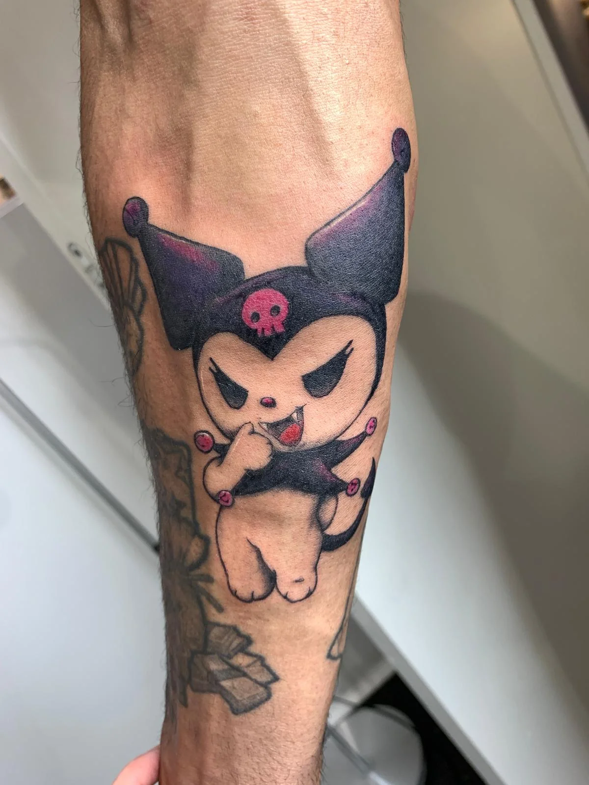 Miss Sunshine Tattoo & Piercing tattoo shop in Sant Marti, CT