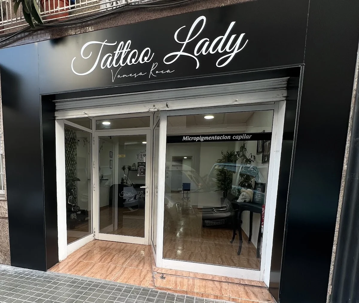 Tattoo Lady tattoo shop in Elche, VC