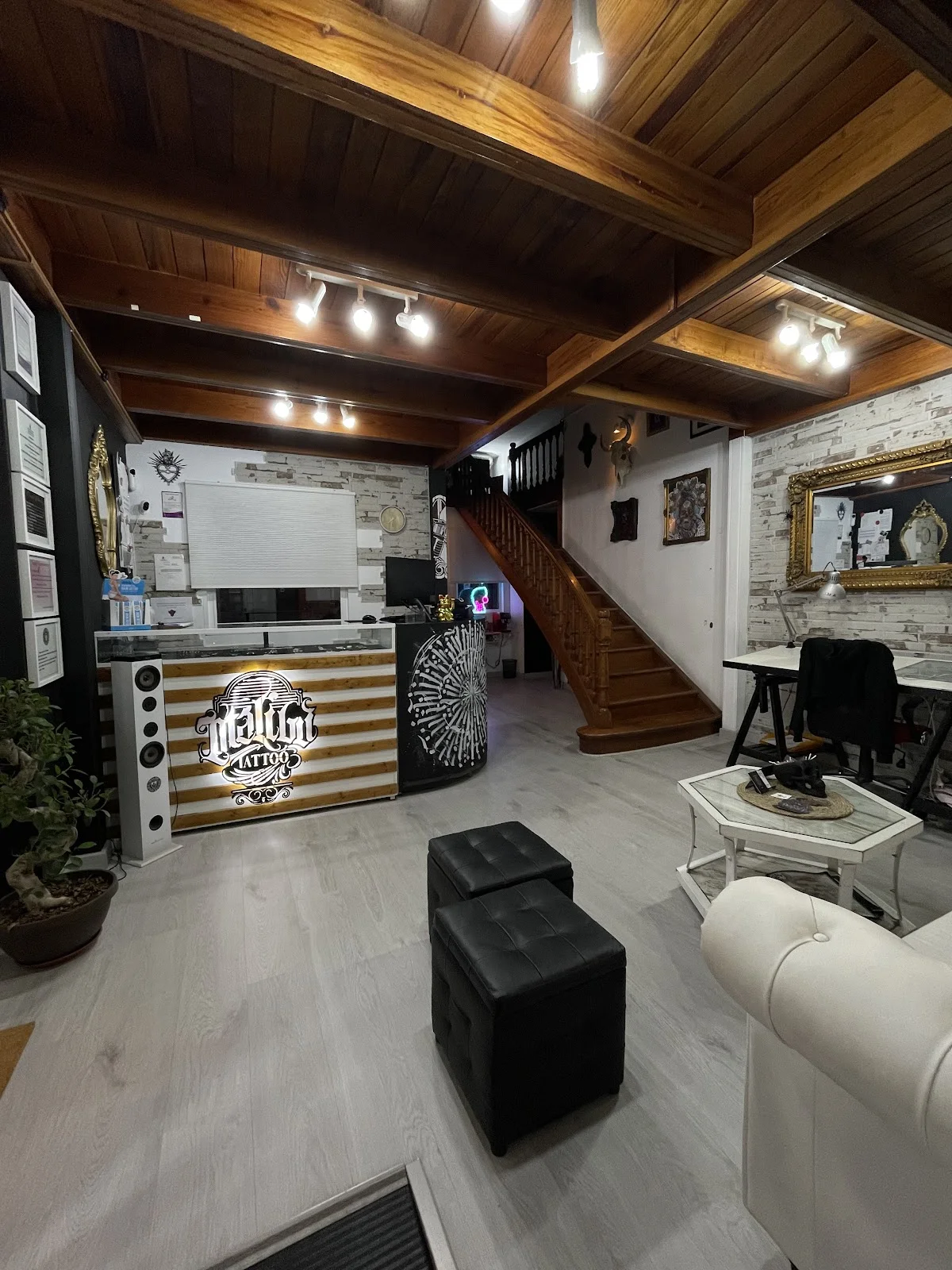 Malibu Tattoo Studio tattoo shop in Santa Cruz de Tenerife, CN