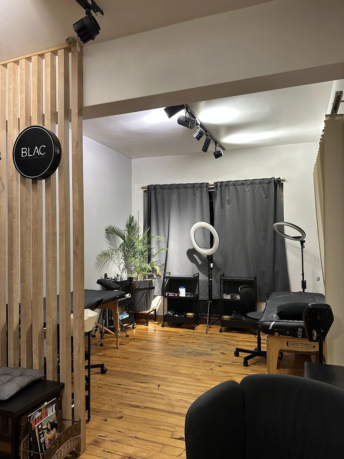 BLAC Tattoo & Piercing tattoo shop in Istanbul