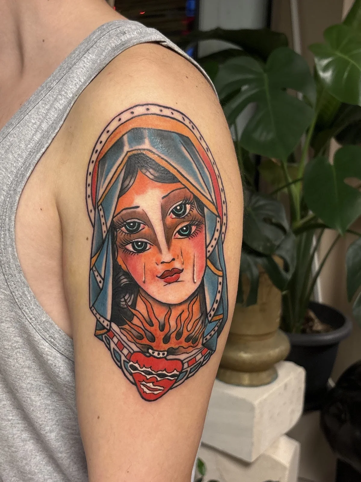 Moon Tattoo & Piercing. Gallery tattoo shop in Ankara