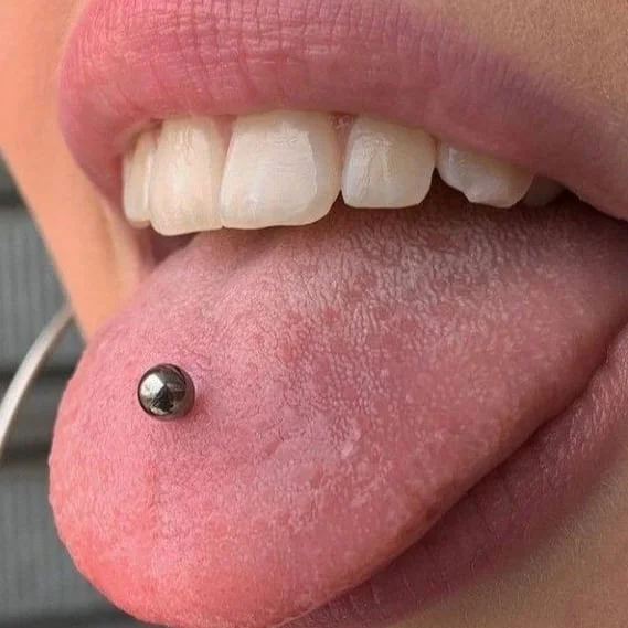 Tattoo Piercing Dövme Clinic Muzaffer Maral tattoo shop in Izmir