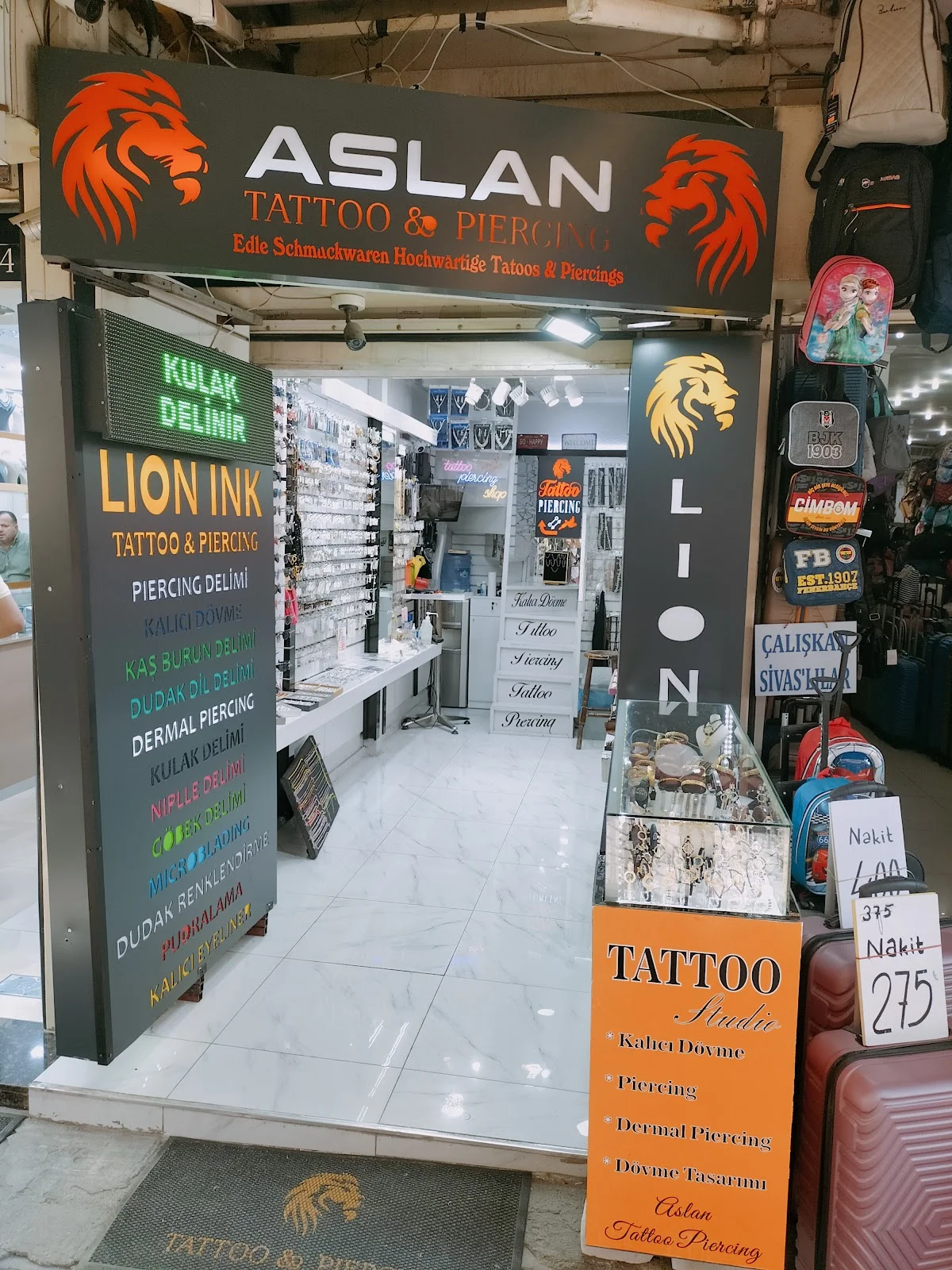 ASLAN TATTOO & PİERCİNG tattoo shop in Izmir