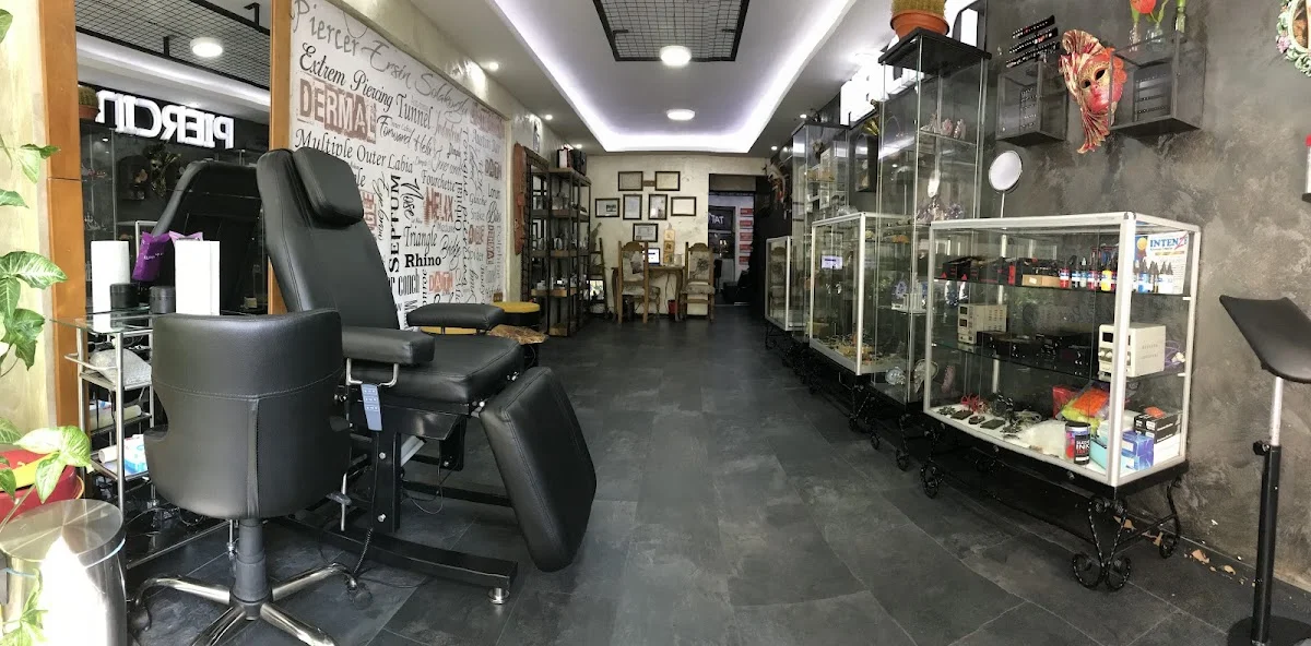 Last Mohıcan Tattoo & Piercing tattoo shop in Izmir