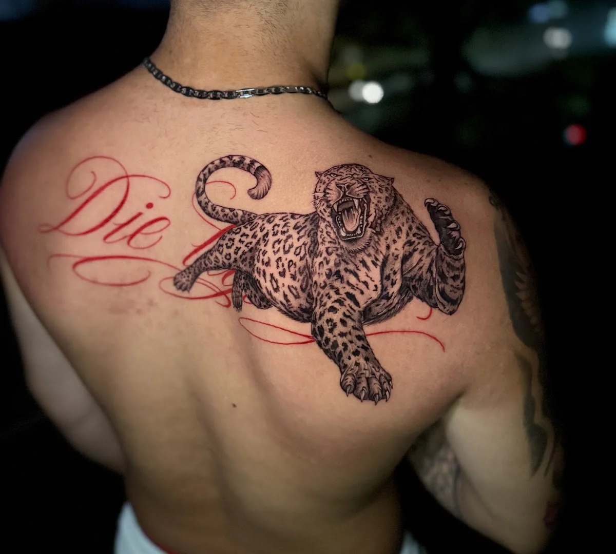 Onerose tattoo tattoo shop in Bursa