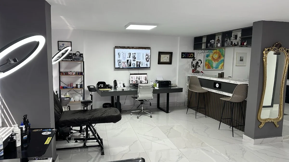 ROYAL TATTOO STUDİO tattoo shop in Antalya