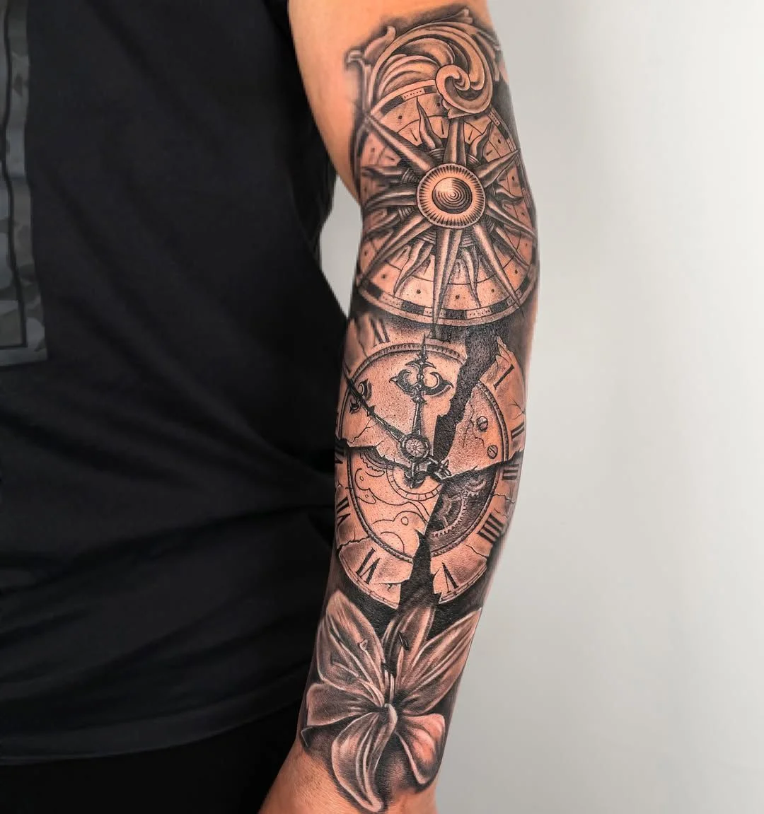 TATTOOLANDS Antalya Dövme ve Piercing / Hadrians Gate Old Town tattoo shop in Antalya