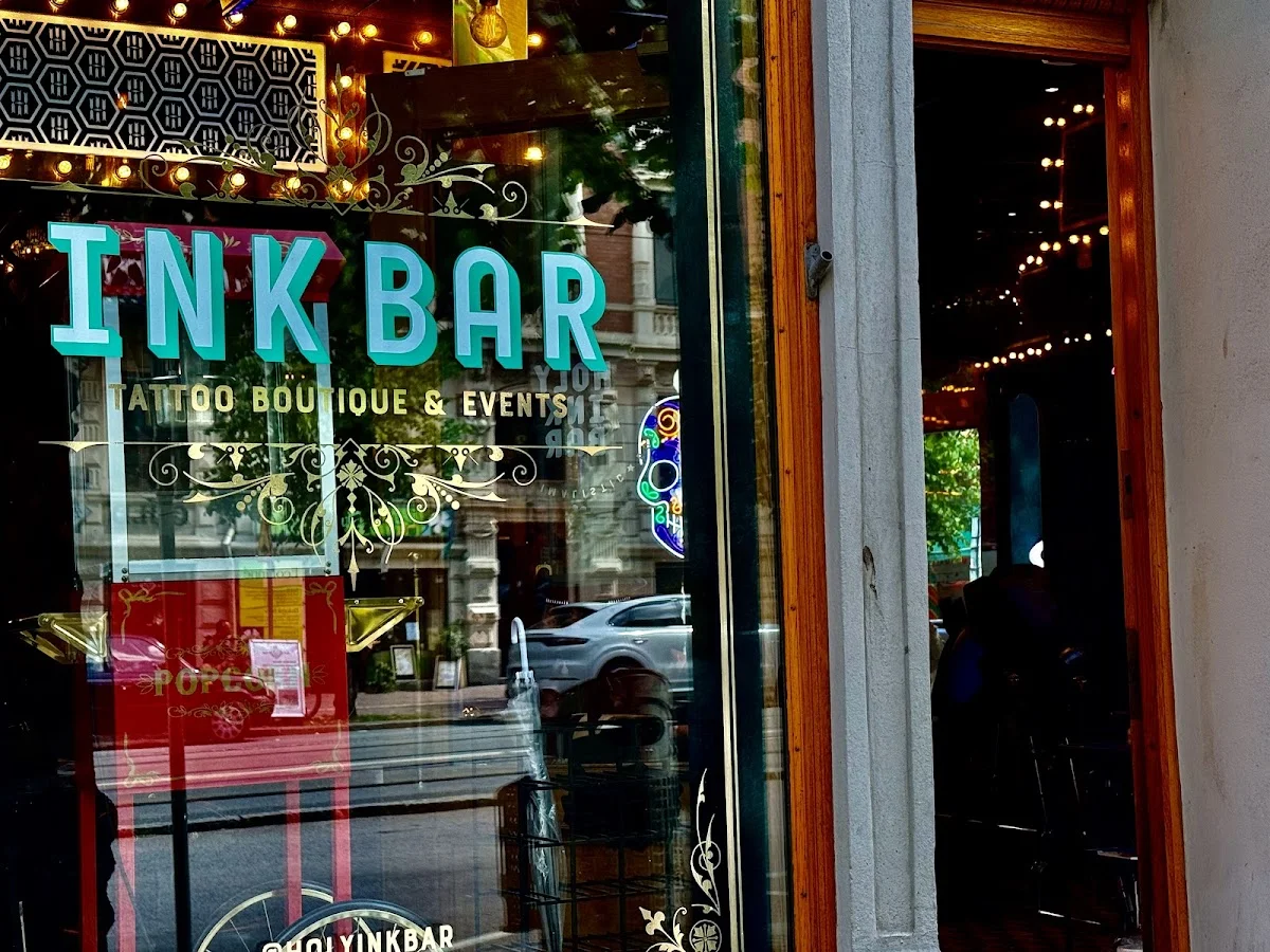 Ink Bar by Holy Ink tattoo shop in Goeteborg