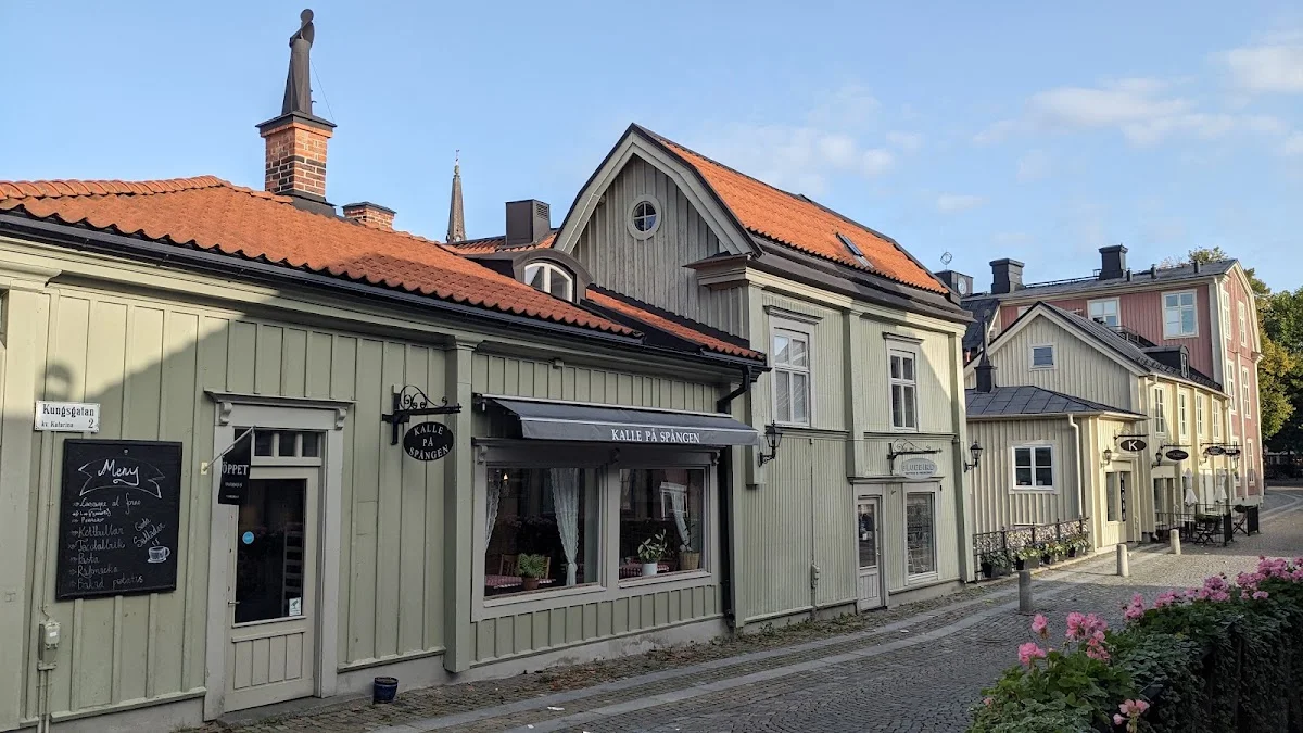 Bluebird Tattoo tattoo shop in Vaesteras