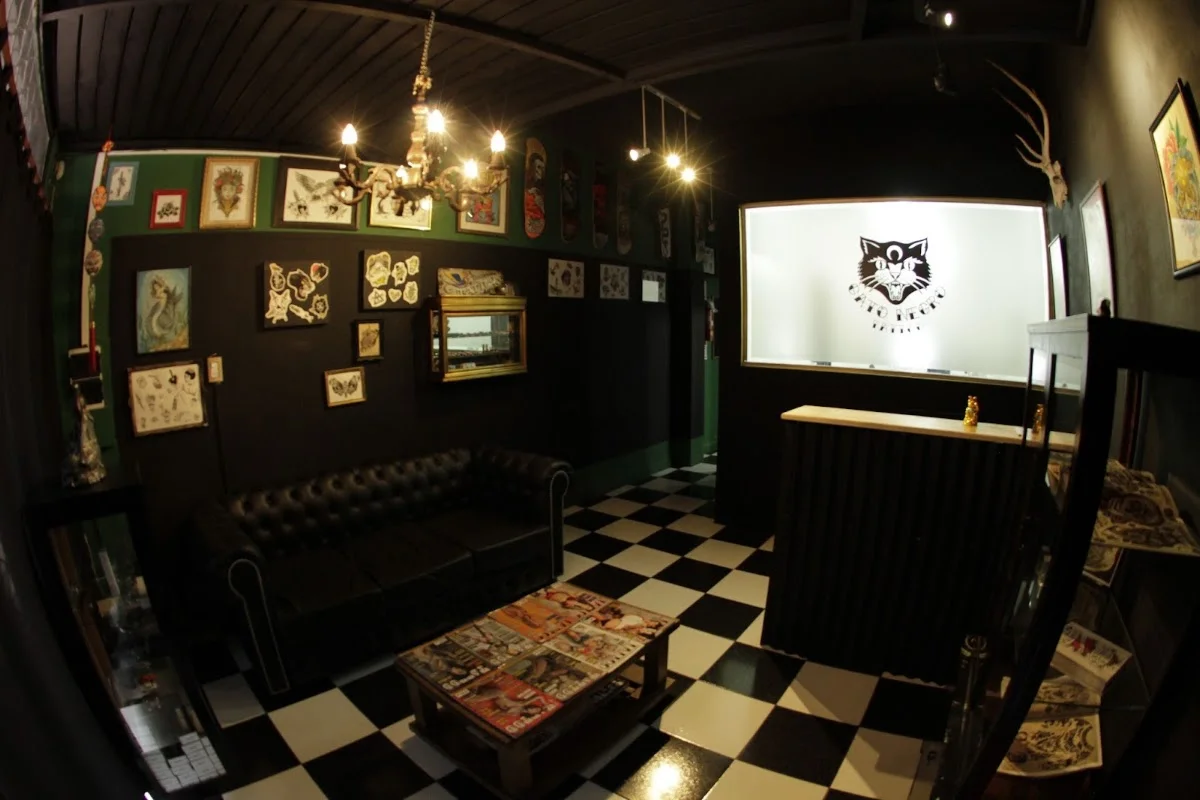 Gato Negro Tattoo tattoo shop in Moron