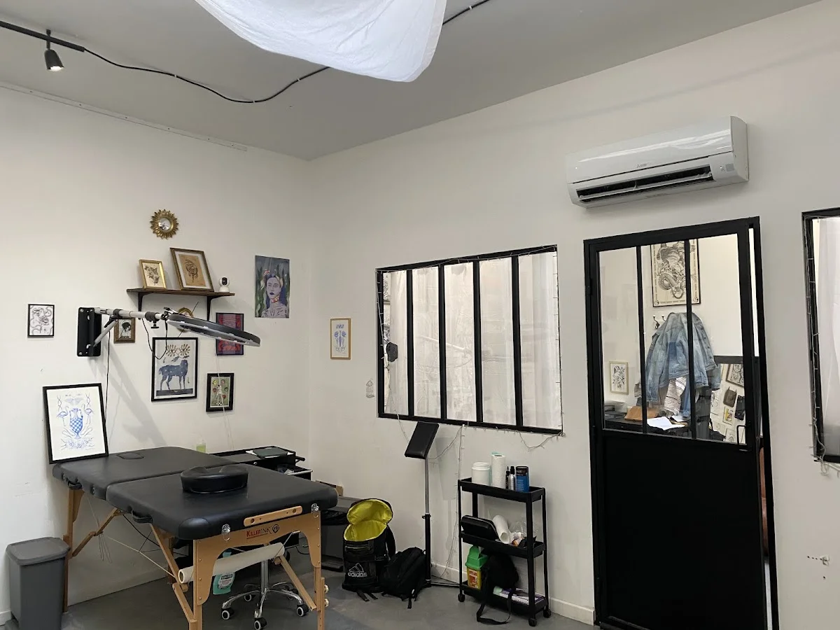 Maison Asphalte Tattoo Shop photo