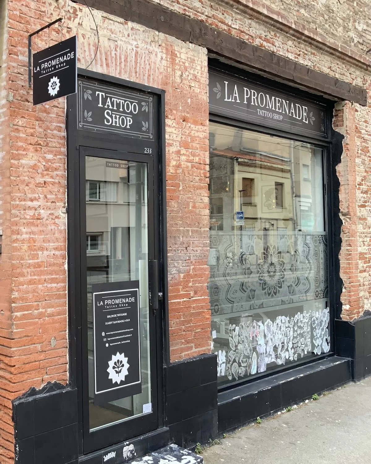 La Promenade Tattoo Shop photo