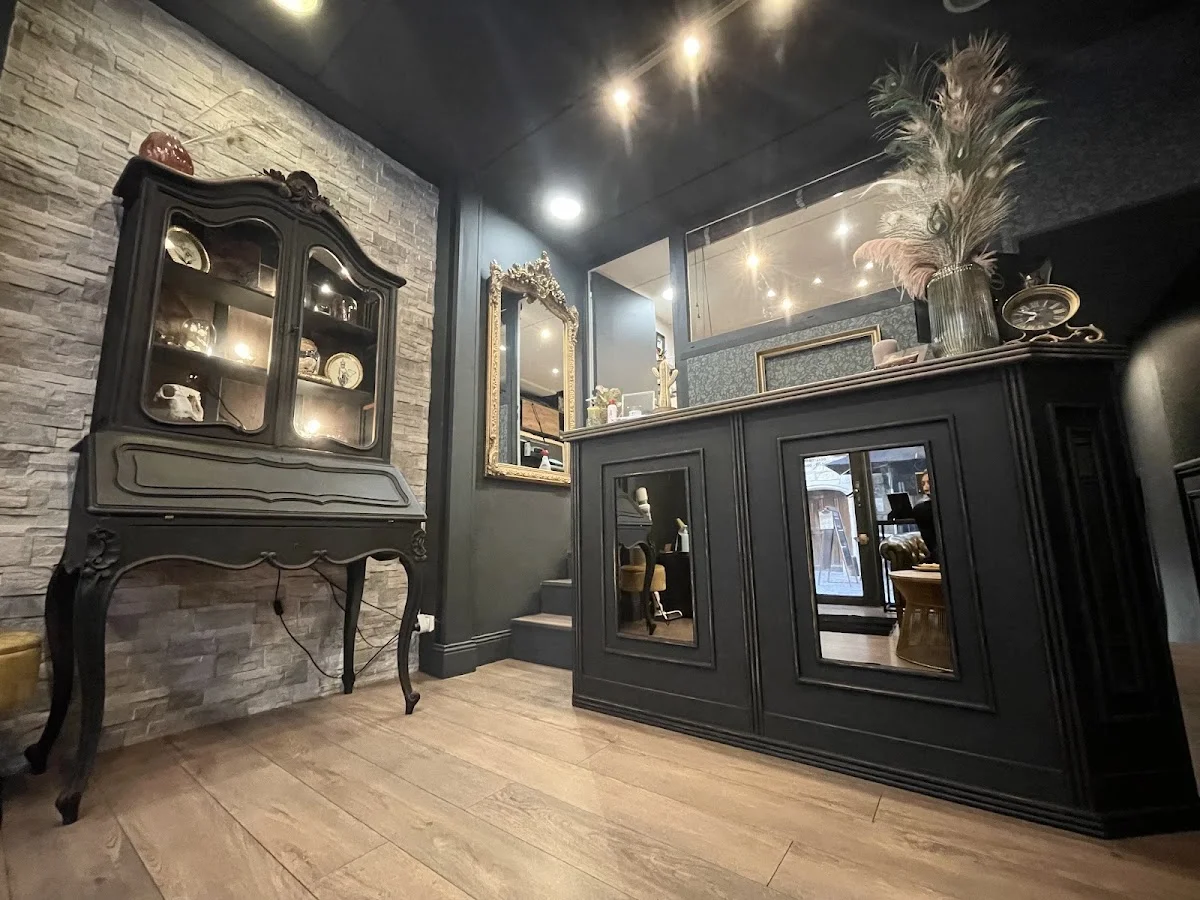 LE SPOT • Tattoo Studio photo