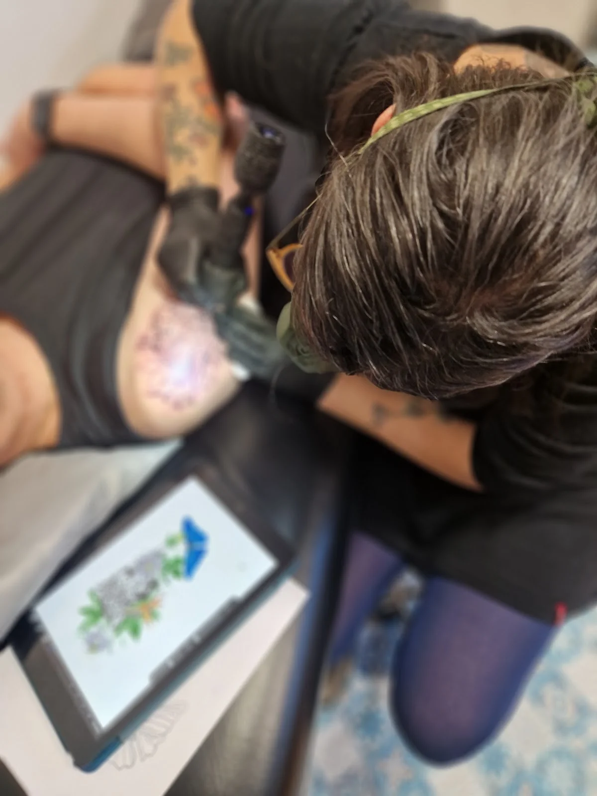 Nahili inking tattooshop photo