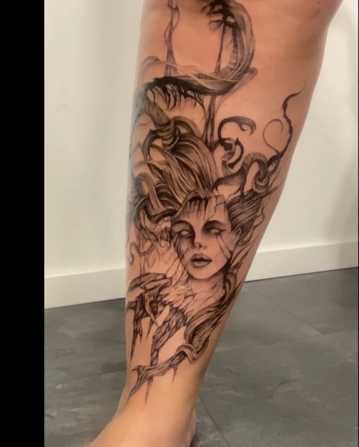 Red-arks tattoo photo