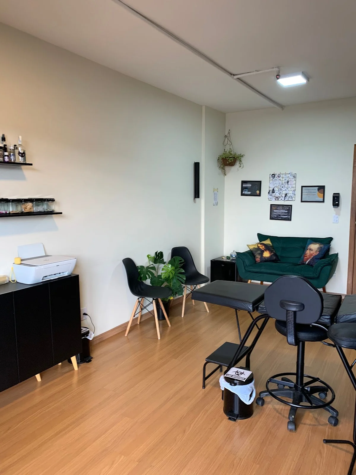 Nina Marinho -Tattoo & Piercing tattoo shop in Belo Horizonte, MG
