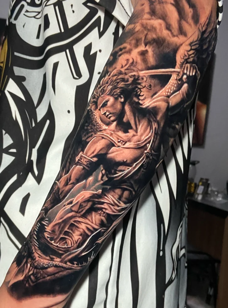 Douglas Gomes Tattoo Artist tattoo shop in Guarulhos, SP