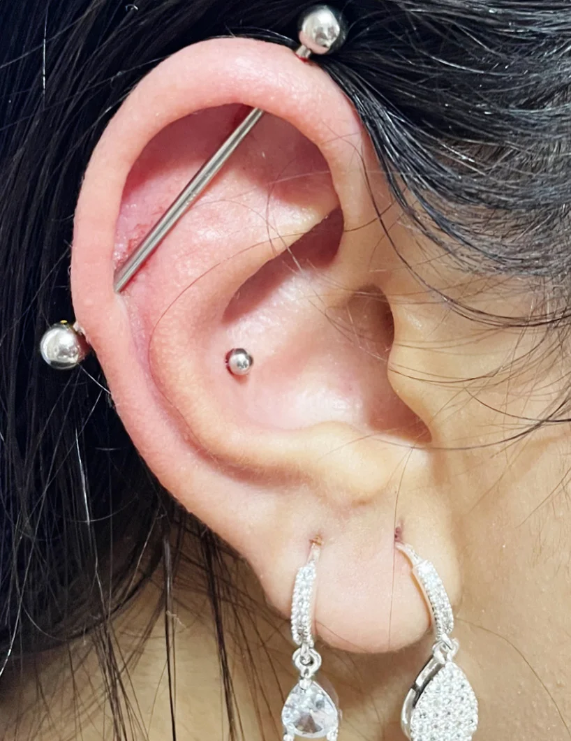 Studio Art in Blue Tattoo & Piercing / Curso de body Piercing tattoo shop in Nova Iguacu, RJ