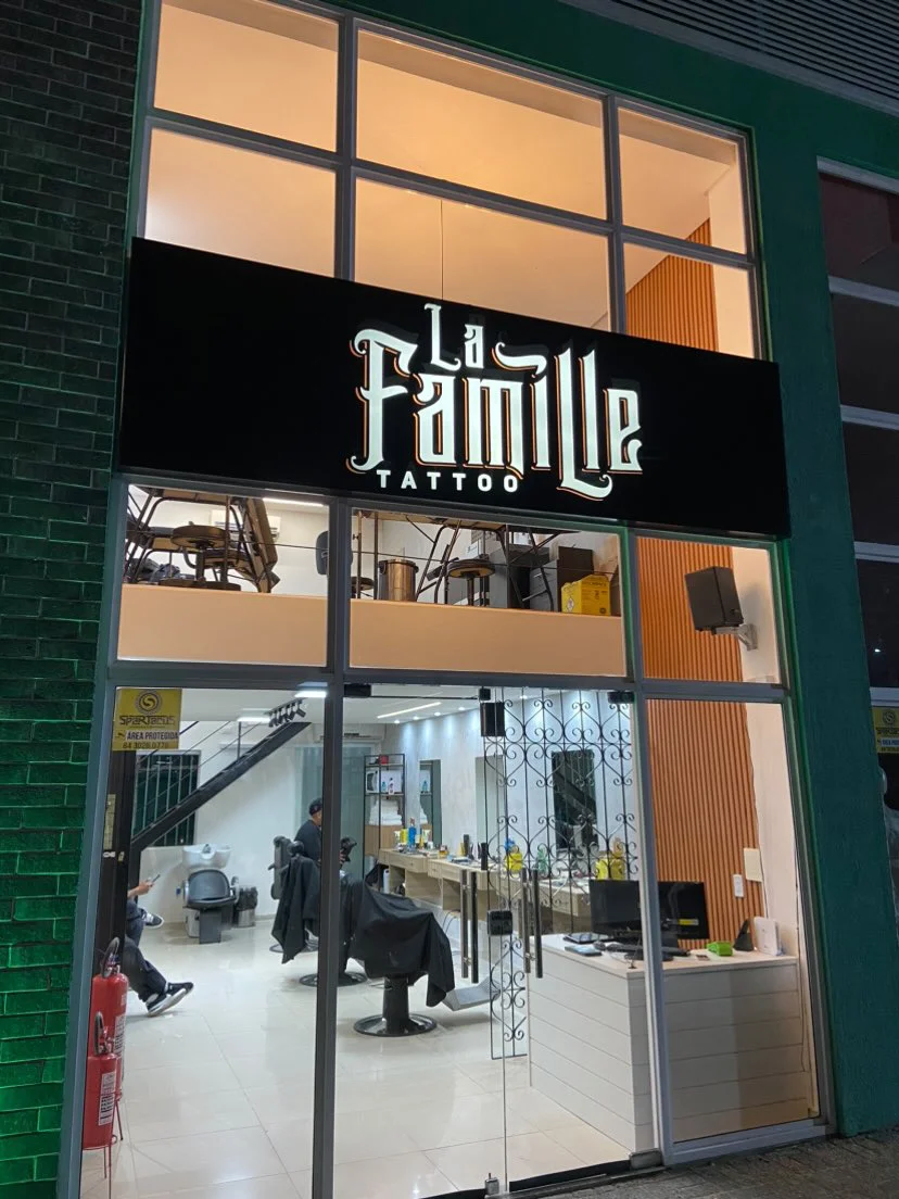 La Famille Tattoo & Barbearia tattoo shop in Natal, RN