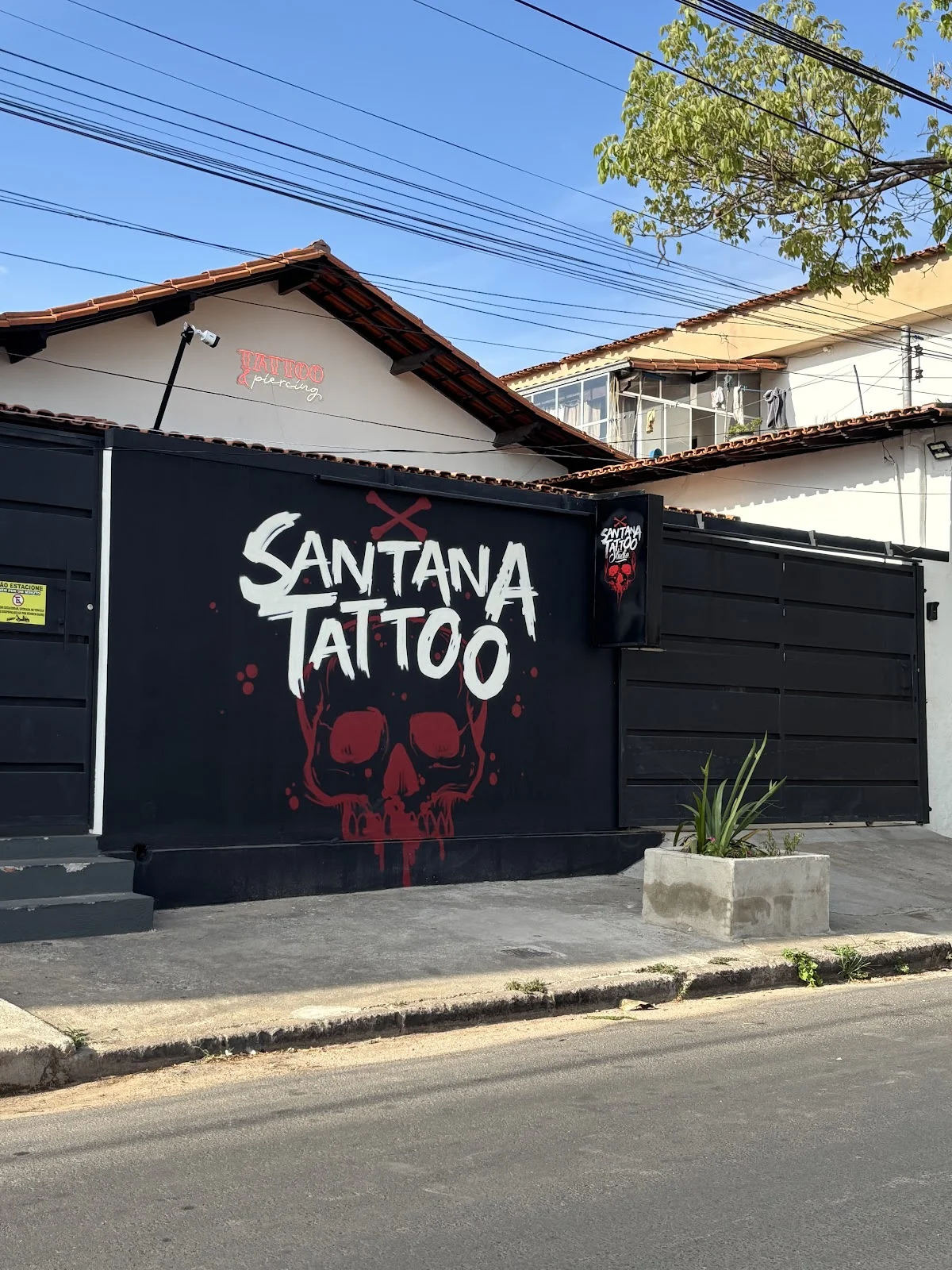 Sant'Ana Tattoo tattoo shop in Contagem, MG