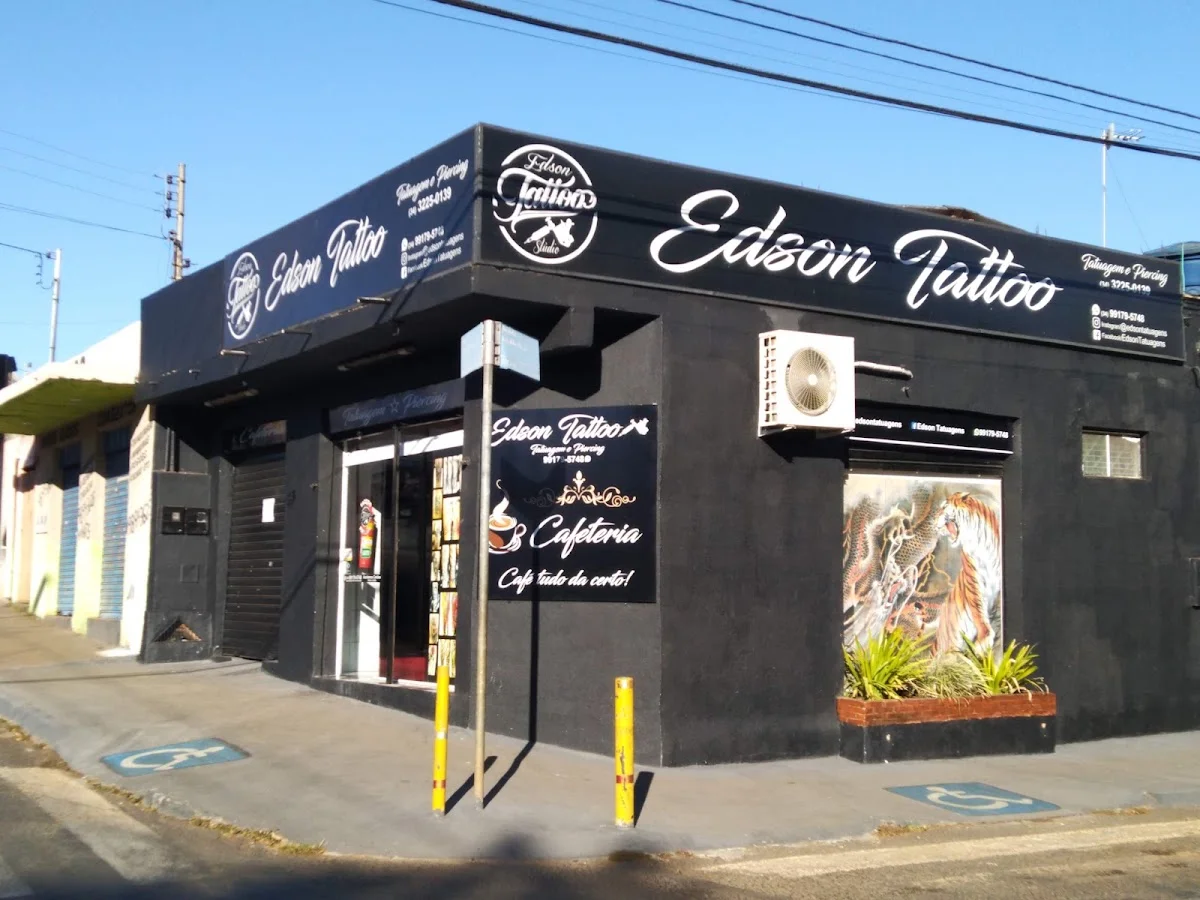 Edson Tattoo tattoo shop in Uberlandia, MG