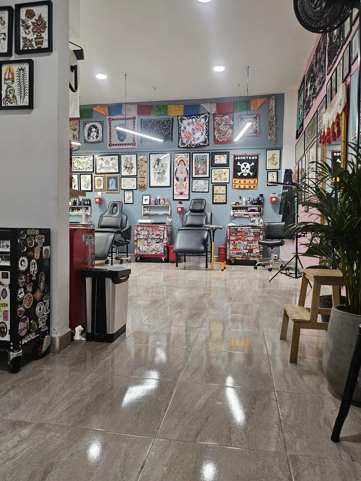 Perla Negra Tattoo & Piercing tattoo shop in Medellín