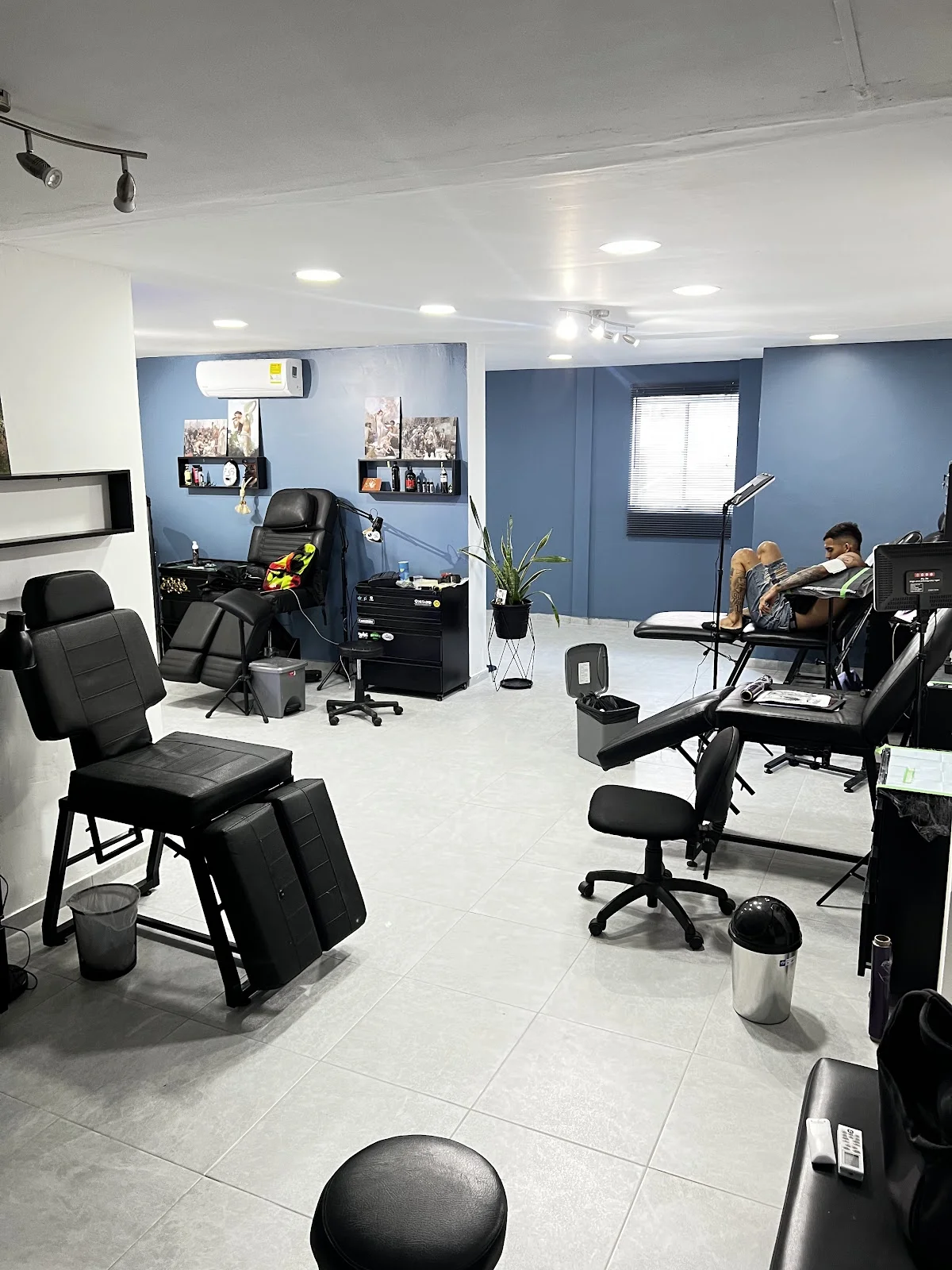 INKSIGNIA TATTOO STUDIO tattoo shop in Barranquilla