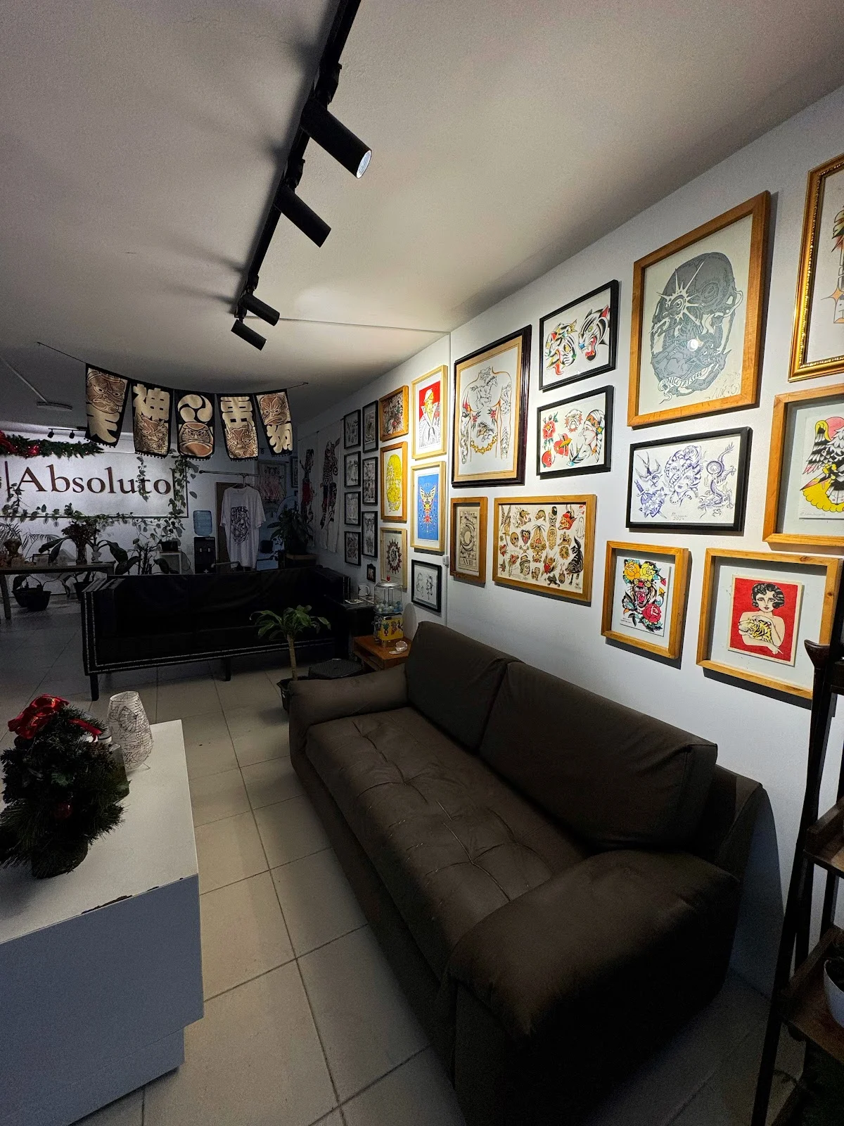 Absoluto Estudio | Tatuajes Pereira, Piercings, Láser, Tattoo Studio tattoo shop in Pereira