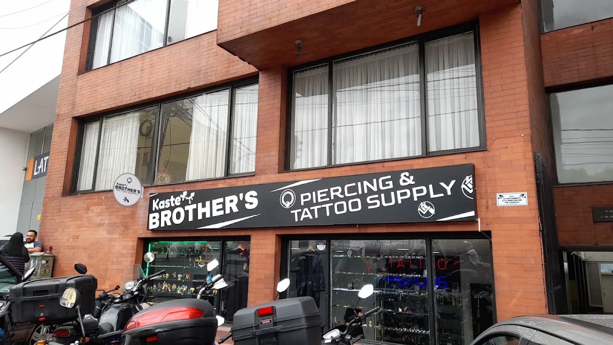 KASTE BROTHERS PIERCING LUXURY & TATTOO photo