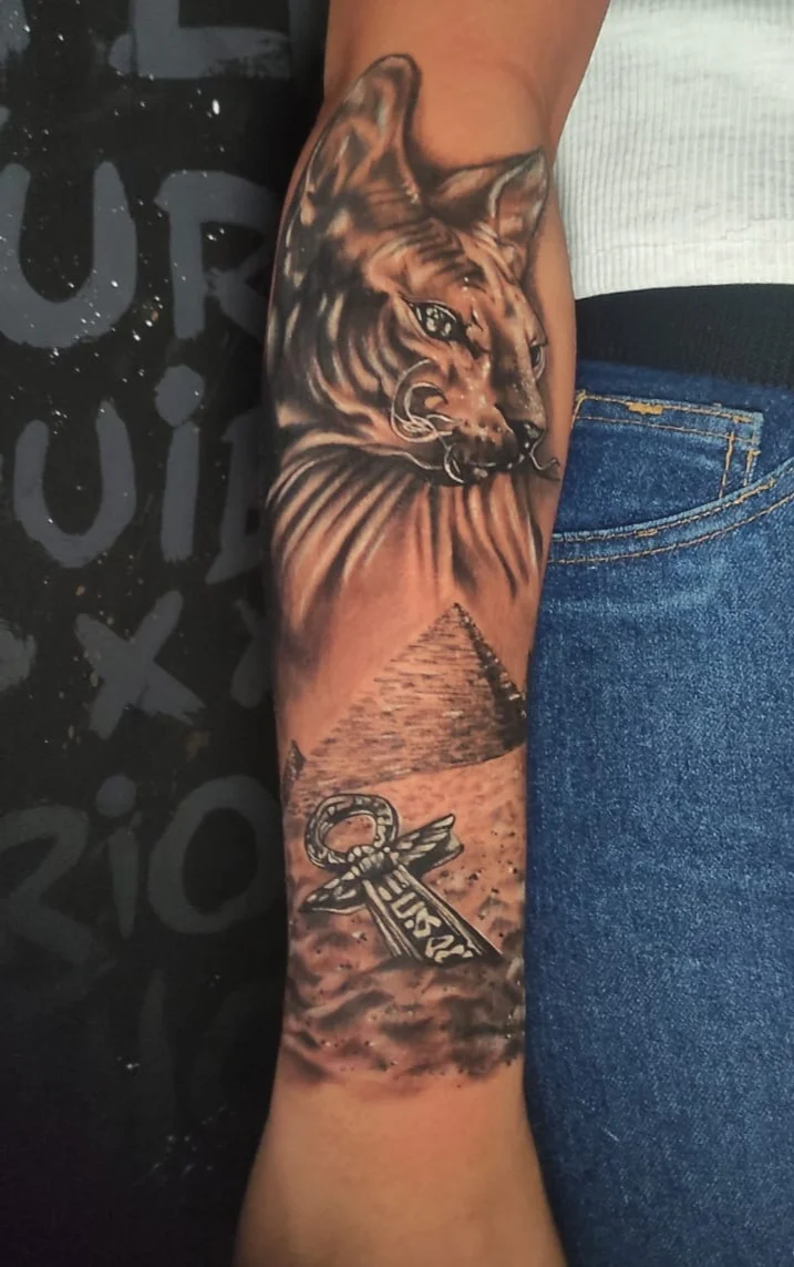 Taladores ink tattoo shop in Itagüí