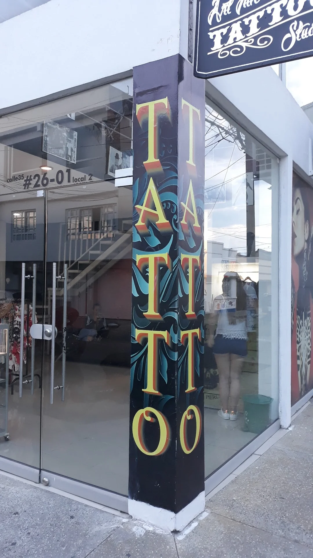 INK ART tattoo shop in Palmira